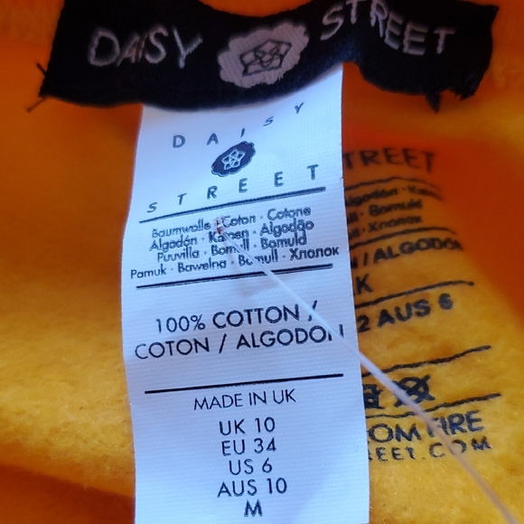 New York City Yellow Sweatshirt - Picture 6 of 9